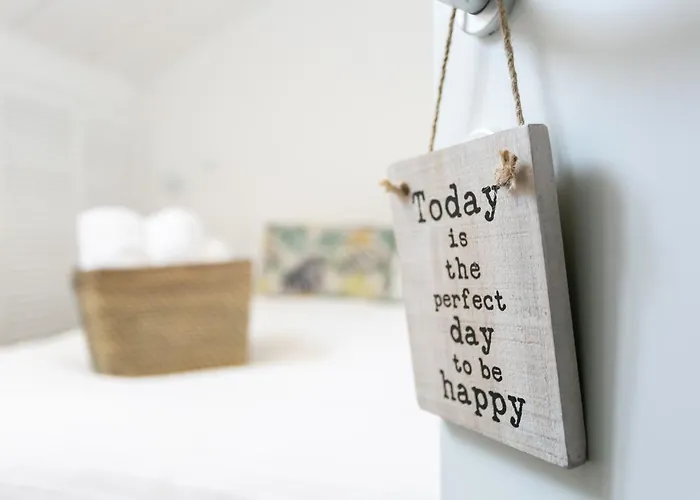 Navigli - Via Mortara 4 * Milano