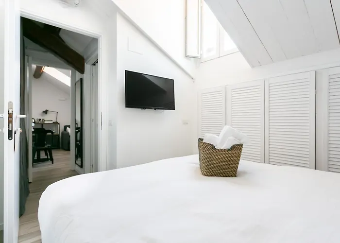 Navigli - Via Mortara 4 Milano