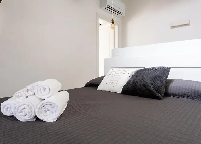 Apartament Navigli - Via Mortara 4 *